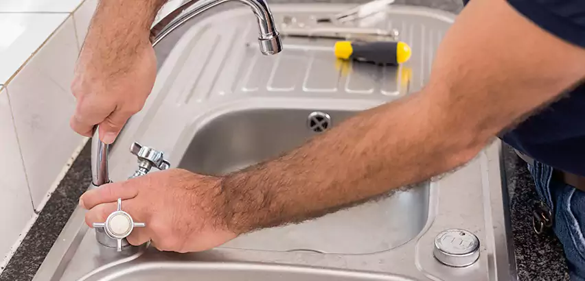 Outdoor Faucet Repair in La Presa