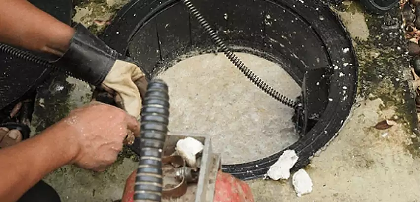 Fat Trap Cleaning in La Presa, CA