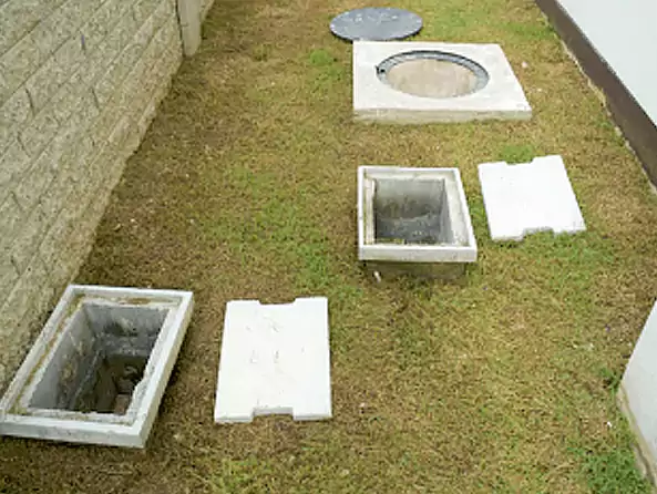 Why Choose La Presa Plumbing for Grease Trap Cleaning in La Presa, CA?